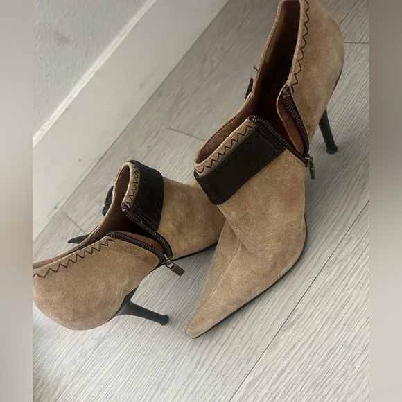 Casadei Heeled Pointed Suede Leather Trim Booties Size 6.5 - Picture 4 of 7